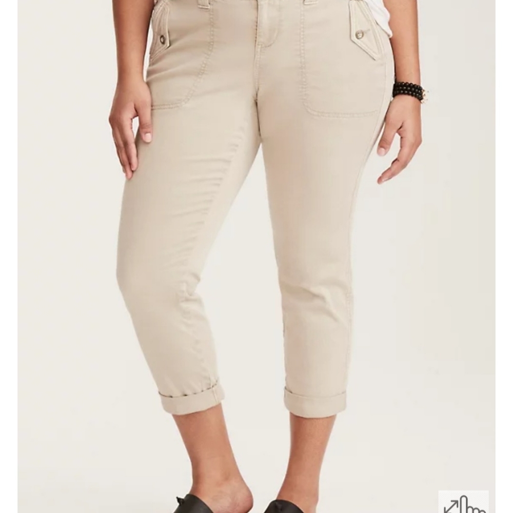 Torrid tan stone cargo pants cropped 18
